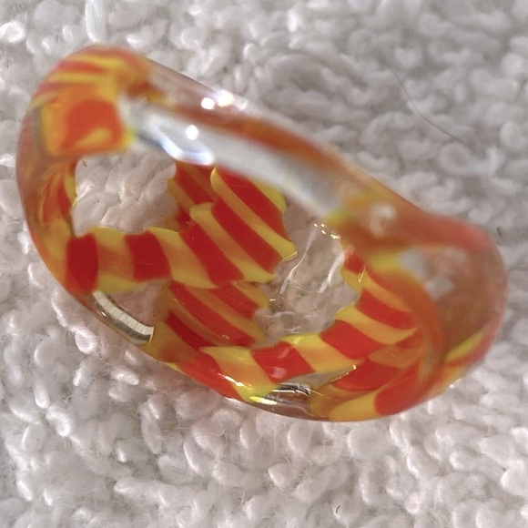 Vintage Art Glass Handmade Red Yellow Band Ring - Picture 9 of 11